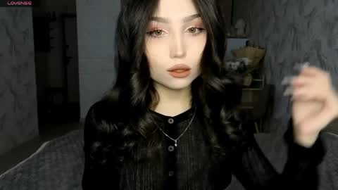 Snapshot of jettanicolay chatting on May 2026 04:17:01 AM I am Gina ntmu Lets hit 10 Thumbs Up together online show from May 2026 04:17:01 AM