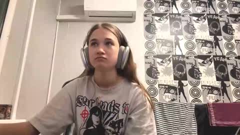 Helgi online show from November 2025 03:24:02 PM