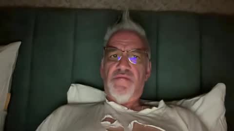 jewlronny online show from October 2025 06:27:02 PM