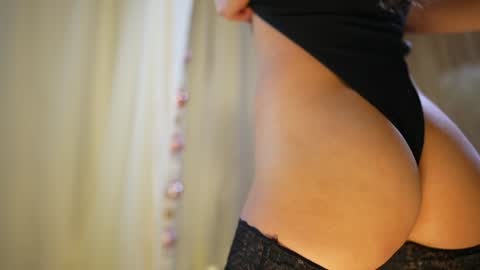 Snapshot of jeyssy69 chatting on January 2026 02:58:01 AM Jeyssy also Andra online show from January 2026 02:58:01 AM