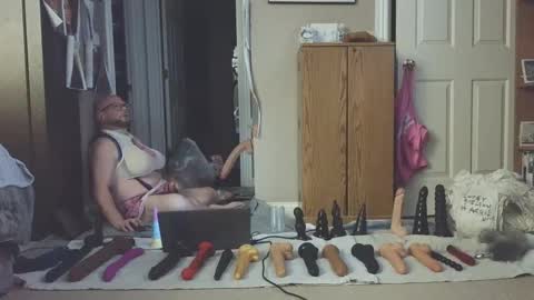 Snapshot of jghosty69 chatting on January 2025 12:25:02 AM Nasty Cumslut online show from January 2025 12:25:02 AM