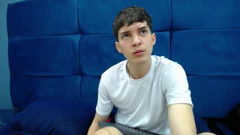 Jheampiero online show from October 2025 01:43:02 PM