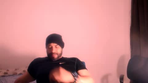 En moreno online show from November 2025 04:28:02 AM