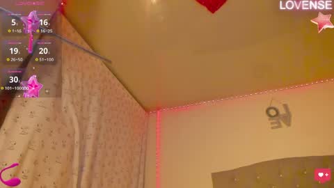 jhoanatrans22 online show from April 2026 11:24:02 PM