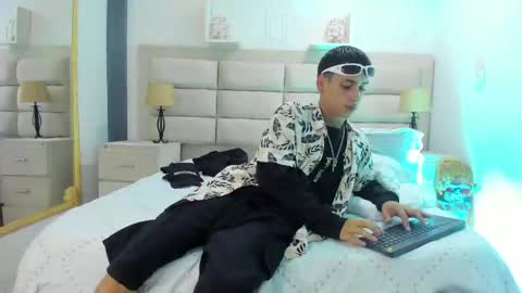 Snapshot of jhoanleandro chatting on February 2025 04:16:02 AM jhoanleandro online show from February 2025 04:16:02 AM