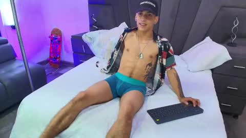 Snapshot of jhoanleandro chatting on February 2025 07:37:01 AM jhoanleandro online show from February 2025 07:37:01 AM