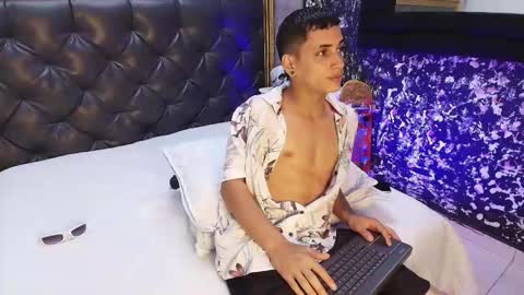 Snapshot of jhoanleandro chatting on February 2025 04:34:01 AM jhoanleandro online show from February 2025 04:34:01 AM