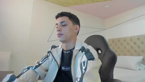 Snapshot of jhoanleandro chatting on September 2025 04:36:02 AM jhoanleandro online show from September 2025 04:36:02 AM