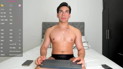 Snapshot of jhoansex_ chatting on December 2024 11:02:01 PM JHOAN online show from December 2024 11:02:01 PM
