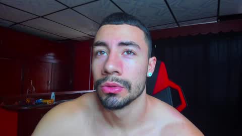 Jhojan Strong  online show from January 2025 09:36:02 PM