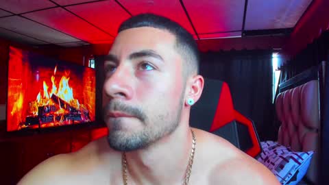 Jhojan Strong  online show from January 2025 08:44:01 PM