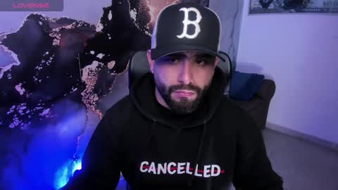 John Bear.... online show from December 2025 11:16:02 AM