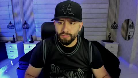 John Bear.... online show from January 2026 11:25:01 AM