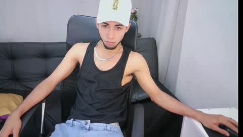 jhon_malo online show from January 2025 03:12:01 AM