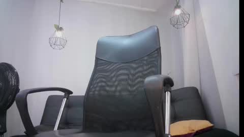 jhon_malo online show from February 2025 03:19:01 PM