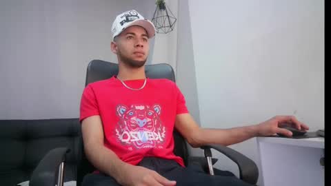 jhon_malo online show from March 2025 03:37:02 AM