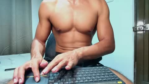Snapshot of jhon_wich2 chatting on June 2026 05:04:02 PM Jhon wich2 online show from June 2026 05:04:02 PM