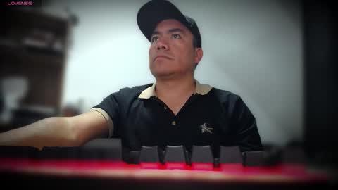 jhonatan_morales online show from November 2025 03:09:02 AM