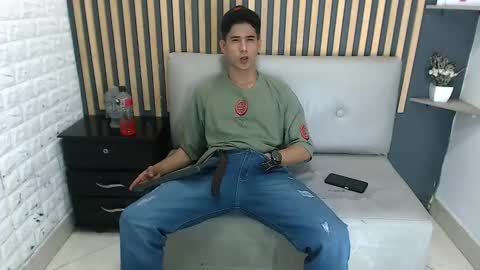 Snapshot of jhonn_rhyss chatting on January 2025 02:33:02 AM Jhon online show from January 2025 02:33:02 AM