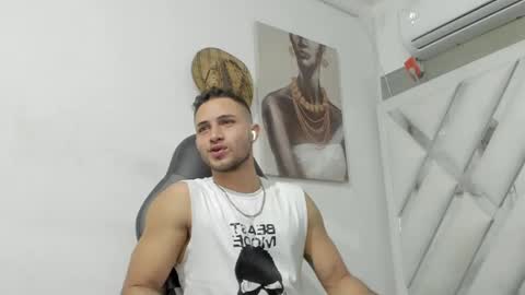 Snapshot of jhonny_flames7 chatting on December 2024 03:40:02 AM jhonny online show from December 2024 03:40:02 AM