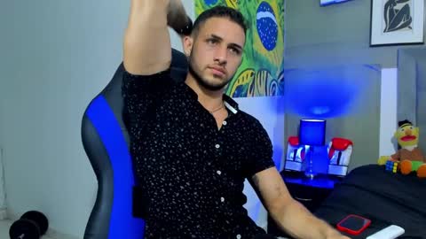 jhonny online show from November 2025 04:11:02 AM