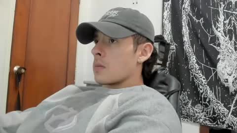 Snapshot of jhonny_macallan chatting on July 2026 08:07:01 PM Jhonaiker online show from July 2026 08:07:01 PM