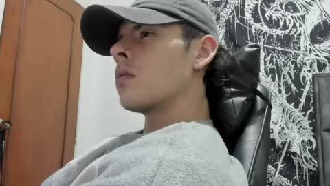Snapshot of jhonny_macallan chatting on July 2026 08:13:02 AM Jhonaiker online show from July 2026 08:13:02 AM