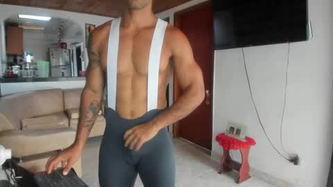 jh online show from September 2025 07:59:01 PM