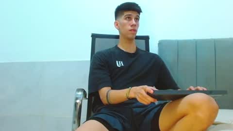Snapshot of jhony_sex3 chatting on June 2026 07:22:01 AM jhony_sex3 online show from June 2026 07:22:01 AM