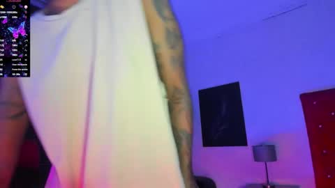 Snapshot of jhonymiller chatting on October 2025 02:17:01 AM jhonymiller online show from October 2025 02:17:01 AM