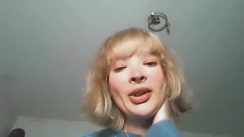 Anya online show from March 2026 10:06:01 PM