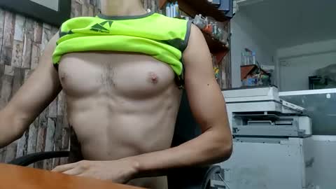 jhosuamoore2 online show from October 2025 01:53:02 PM