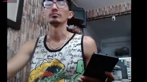 jhosuamoore2 online show from April 2026 01:19:01 PM