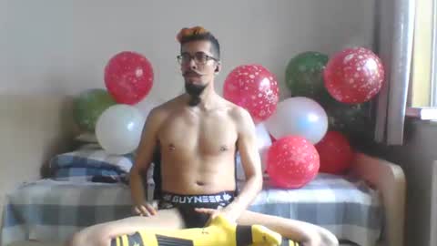 Schamil jiangouxiong on InstagramTelegram channel online show from December 2024 01:53:01 AM