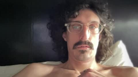 Jigz1986 online show from April 2026 01:01:02 PM