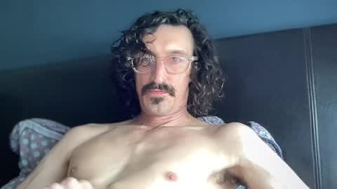 Snapshot of jiggz1986 chatting on May 2026 10:46:01 AM Jigz1986 online show from May 2026 10:46:01 AM
