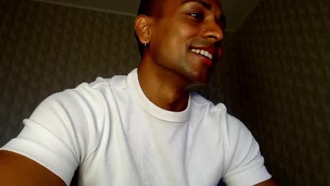 Snapshot of jimi_damien chatting on May 2026 05:09:02 PM JD online show from May 2026 05:09:02 PM