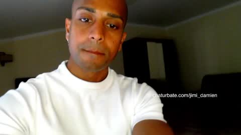Snapshot of jimi_damien chatting on May 2026 04:35:02 PM JD online show from May 2026 04:35:02 PM