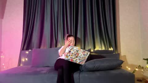 Steff online show from January 2026 07:27:01 PM