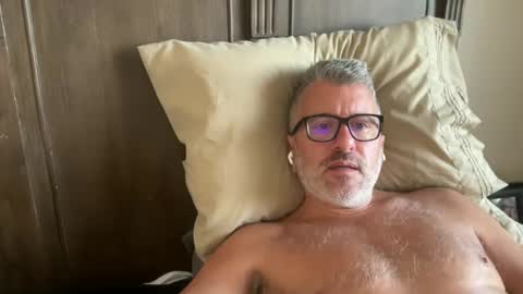 Snapshot of jimmyaaron chatting on December 2024 04:20:01 PM Dad of Three online show from December 2024 04:20:01 PM