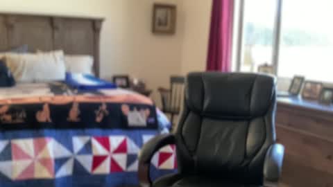 Snapshot of jimmyaaron chatting on January 2025 08:48:01 PM Dad of Three online show from January 2025 08:48:01 PM