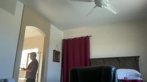 Snapshot of jimmyaaron chatting on December 2025 07:52:02 PM Dad of Three online show from December 2025 07:52:02 PM