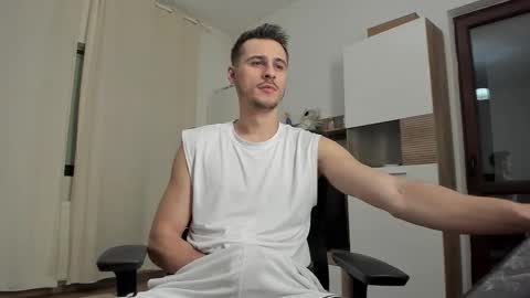 AlphaJimmy online show from October 2025 03:45:01 PM