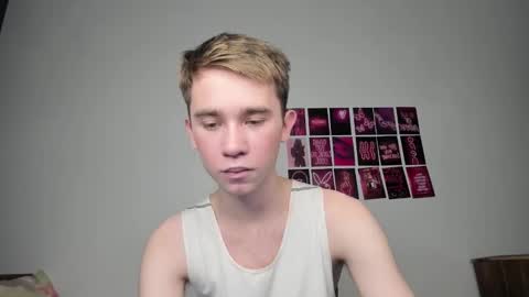 Snapshot of jimyti_bad_boy chatting on December 2024 03:39:01 AM jimyti_bad_boy online show from December 2024 03:39:01 AM