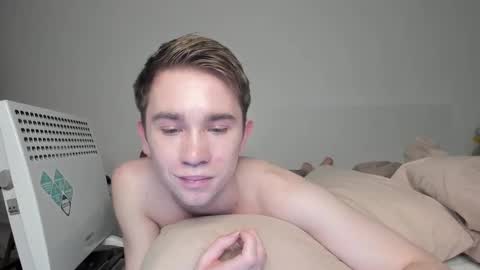 Snapshot of jimyti_bad_boy chatting on February 2025 01:52:01 PM jimyti_bad_boy online show from February 2025 01:52:01 PM