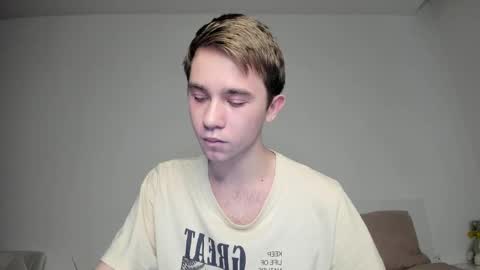 Snapshot of jimyti_bad_boy chatting on February 2025 01:59:01 PM jimyti_bad_boy online show from February 2025 01:59:01 PM