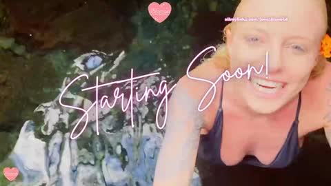 jinxy loves online show from November 2025 10:19:02 PM