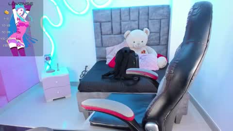 Snapshot of jisoo__ chatting on November 2025 01:23:01 PM kim online show from November 2025 01:23:01 PM