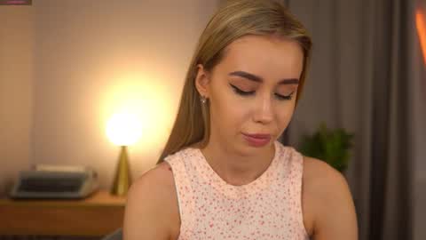 Jenny online show from March 2026 08:19:01 AM