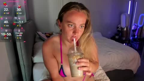 Snapshot of jjulietterose chatting on July 2026 07:44:01 AM Juliette Rose online show from July 2026 07:44:01 AM